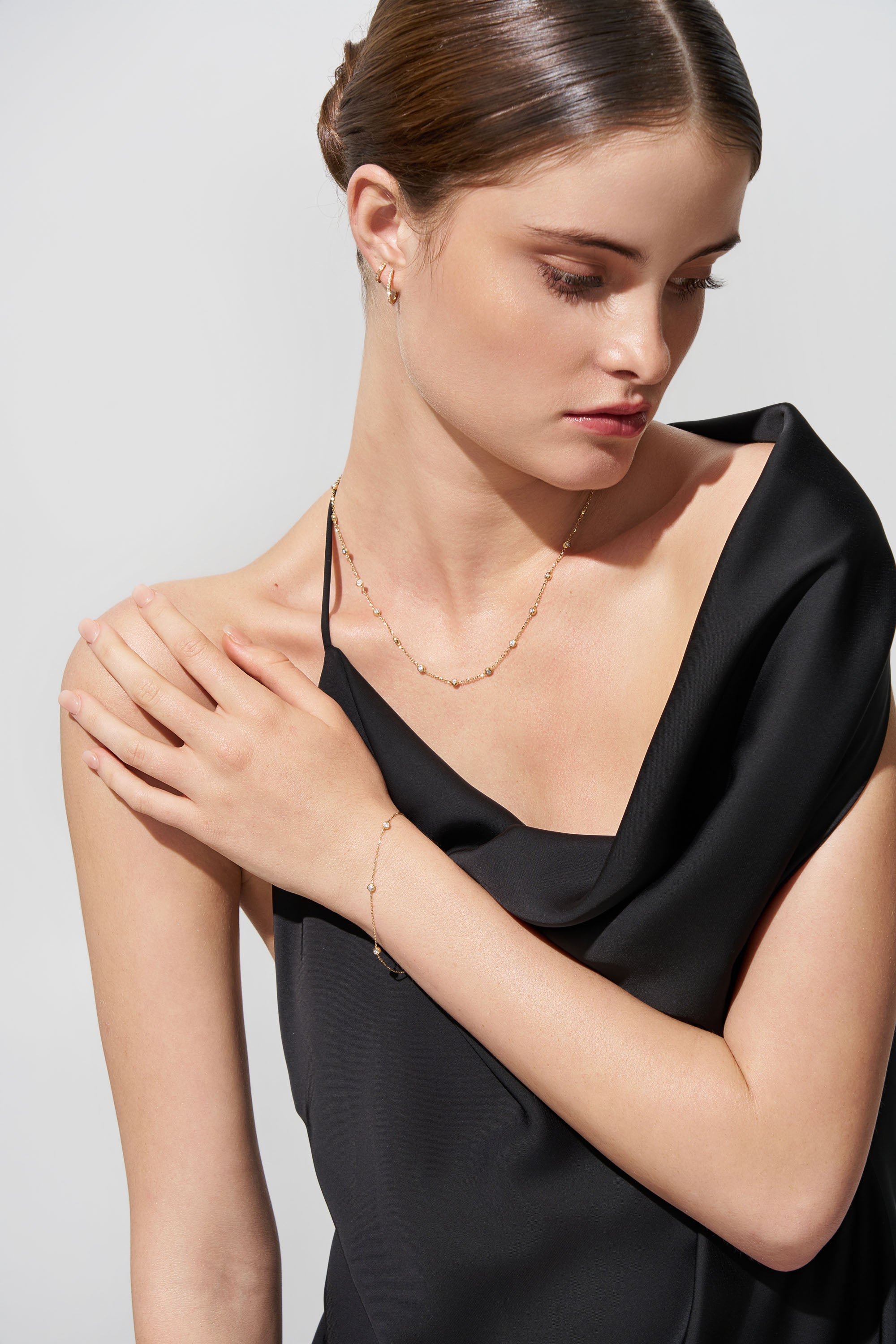 GIA Two-Sided Diamond Bezel Necklace